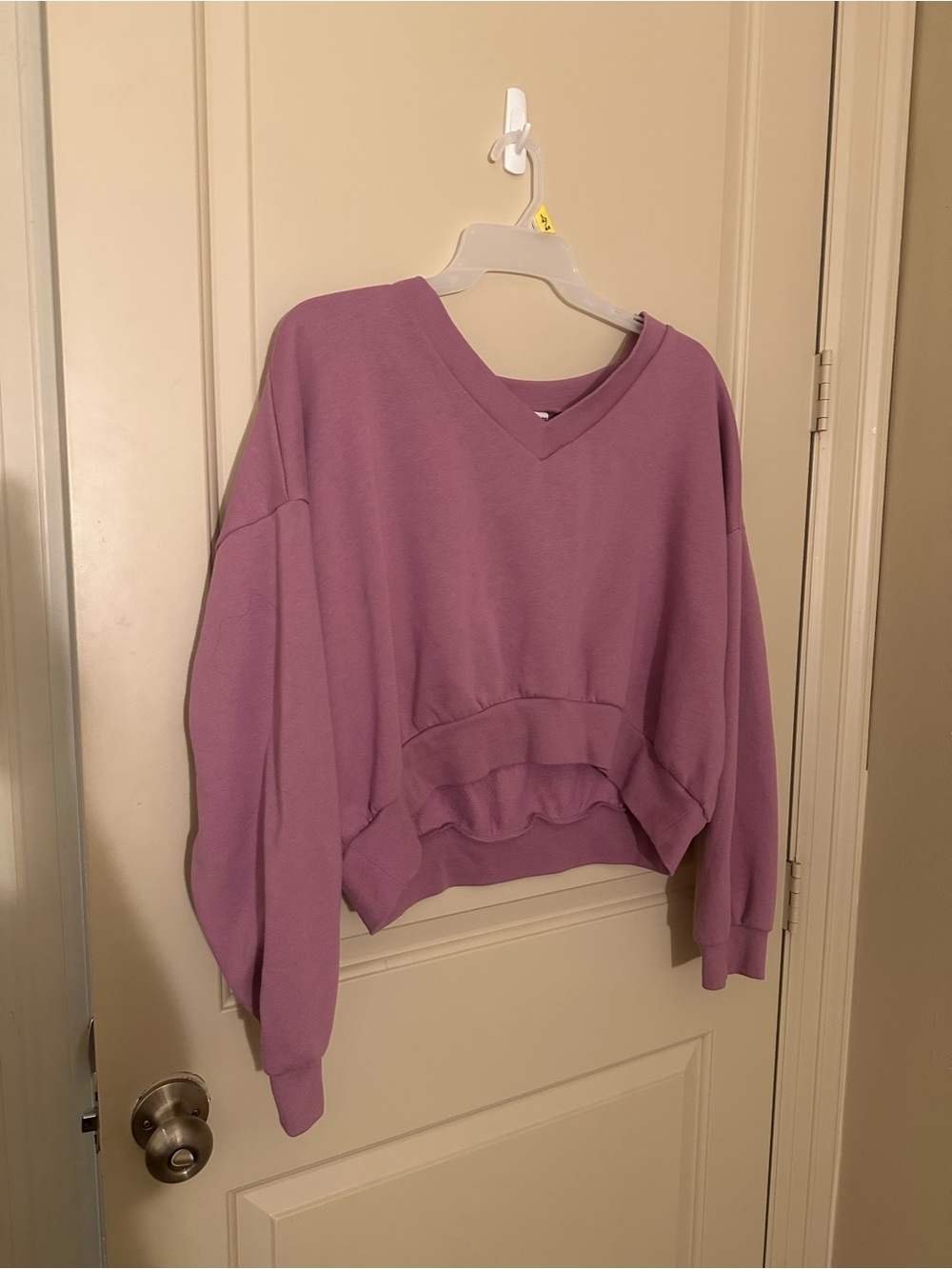 No Boundaries Cropped V-Neck Sweatshirt in Lilac